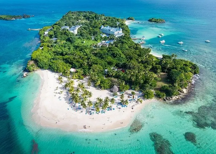 Los haitises by DDD tours